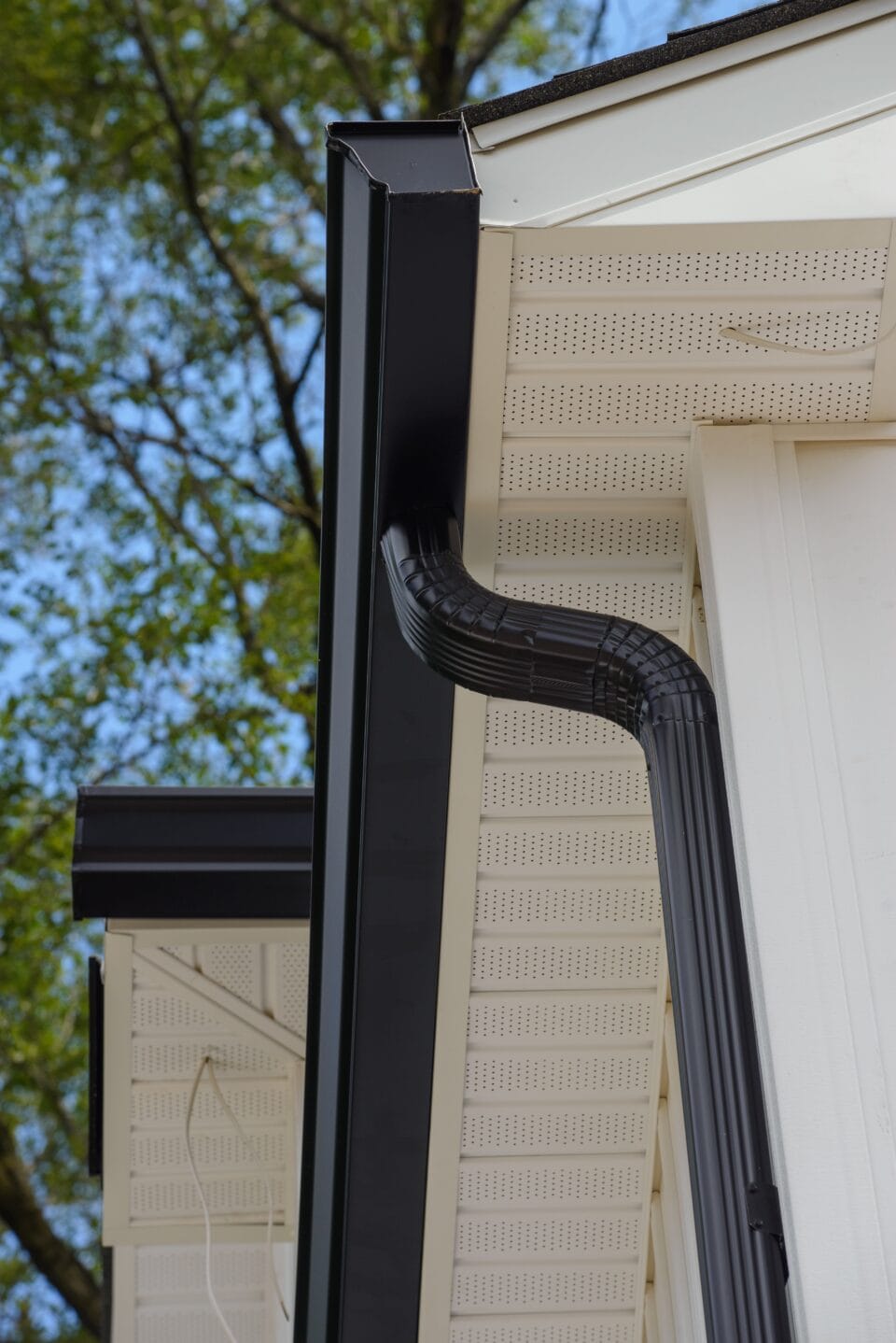 new,rain,gutter,of,roof,metal,corner,steel,wall,rooftop